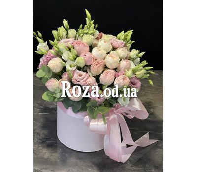 Luxury bouquet in a box