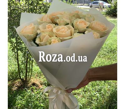 Кремовые розы 9